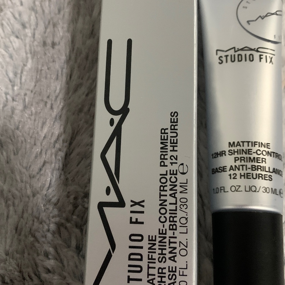Mac Studio Fix Mattifine 12hr shine- control primer